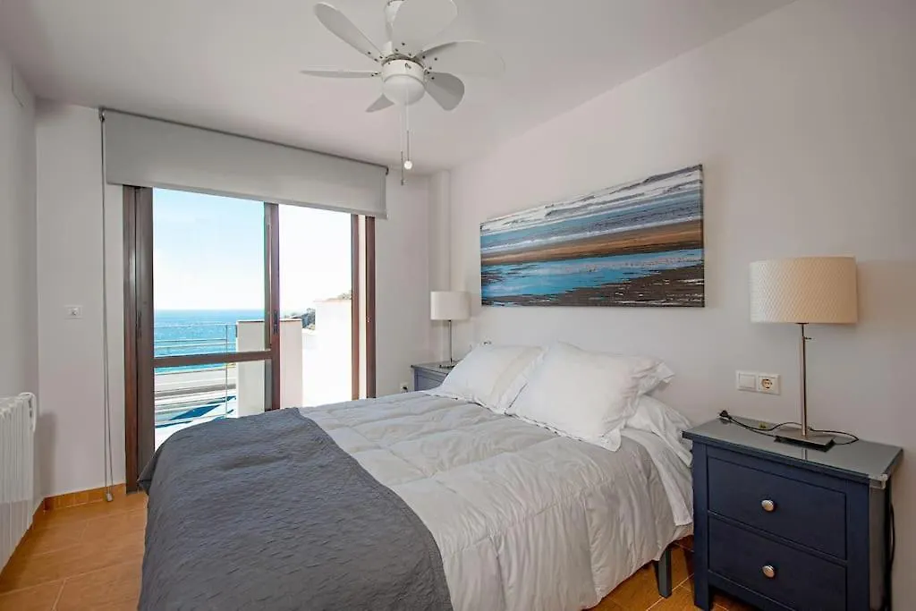 Holiday home Sunny House With Great Sea Views, 3 Terraces, Private Heated Pool And Sauna La Herradura