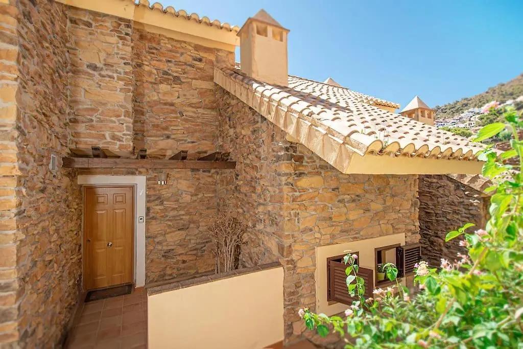 Holiday home Sunny House With Great Sea Views, 3 Terraces, Private Heated Pool And Sauna La Herradura